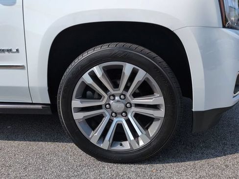Used 2019 GMC Yukon Denali w/ Denali Ultimate Package AWD/4WD image 10