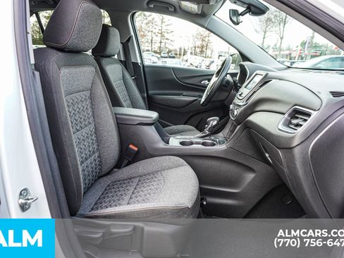 Used 2024 Chevrolet Equinox LT image 23