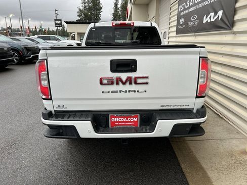 Used 2021 GMC Canyon Denali image 5