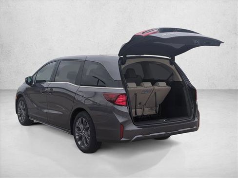 New 2026 Honda Odyssey Touring image 9