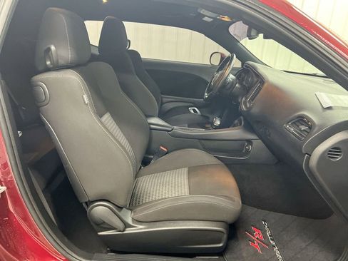 Used 2021 Dodge Challenger R/T image 21