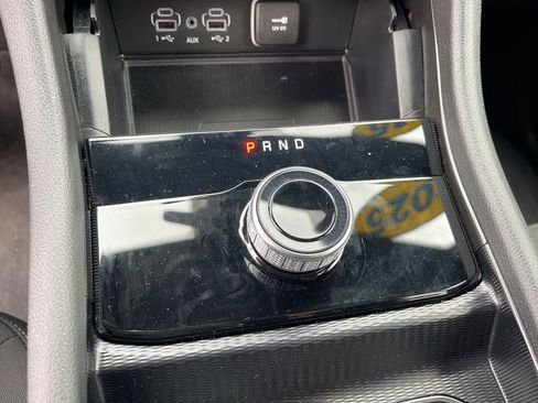 Used 2025 Jeep Grand Cherokee Laredo X w/ Luxury Tech Group I image 15