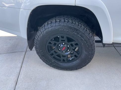 Used 2017 Toyota 4Runner TRD Pro AWD/4WD image 21