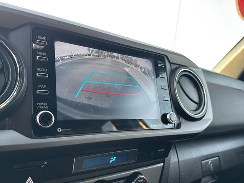Used 2021 Toyota Tacoma TRD Off-Road image 23
