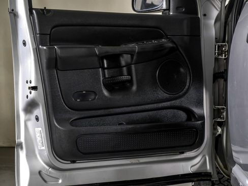 Used 2003 Dodge Ram 1500 Truck SLT image 29