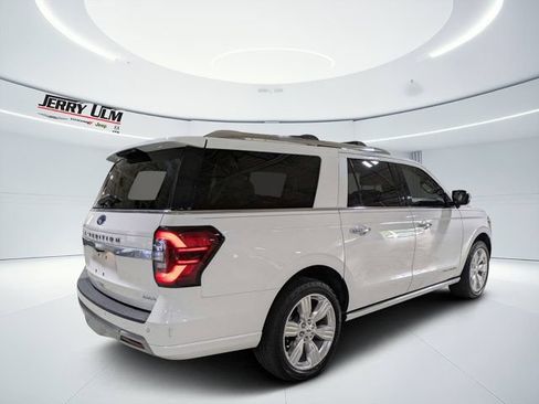 Used 2023 Ford Expedition Max Platinum AWD/4WD image 3