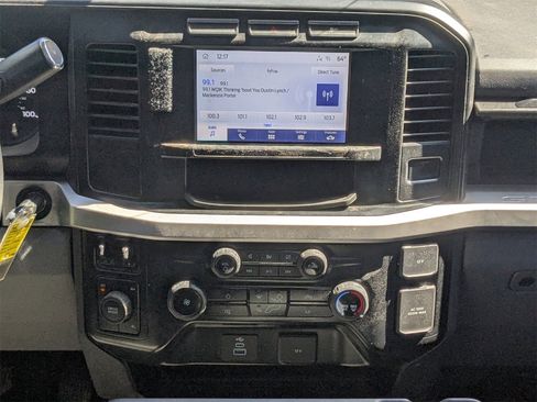 Used 2023 Ford F250 XLT image 18