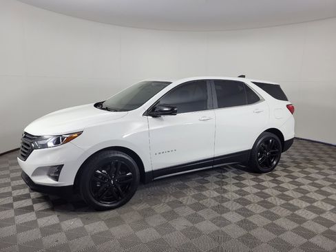Used 2021 Chevrolet Equinox LT FWD image 2