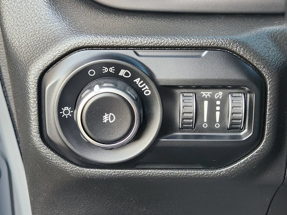 Used 2021 Jeep Wrangler Unlimited Sport AWD/4WD image 40
