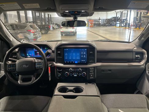 Used 2025 Ford F150 XLT w/ Equipment Group 301A Standard AWD/4WD image 15