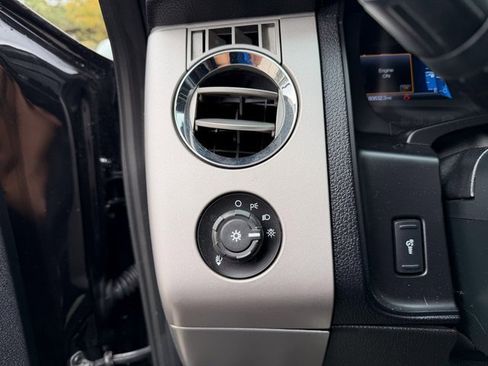 Used 2017 Ford Expedition EL Limited image 8