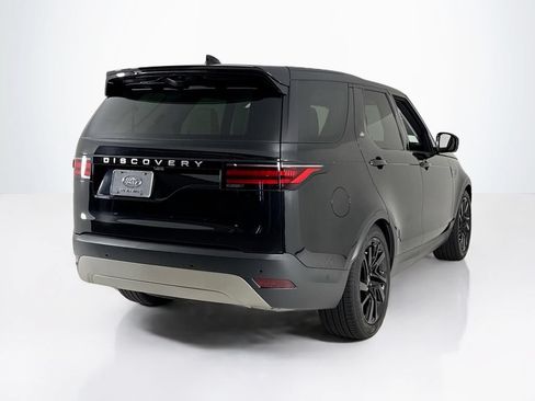 Used 2024 Land Rover Discovery S AWD/4WD image 5