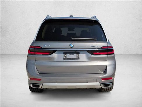 Certified 2026 BMW X7 xDrive40i w/ Premium Package AWD/4WD image 7