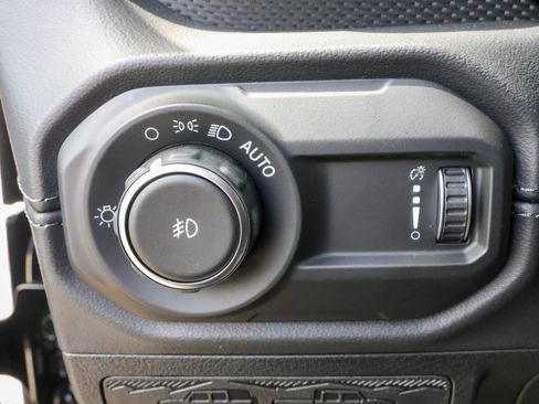 New 2026 Jeep Wrangler Unlimited Rubicon AWD/4WD image 35