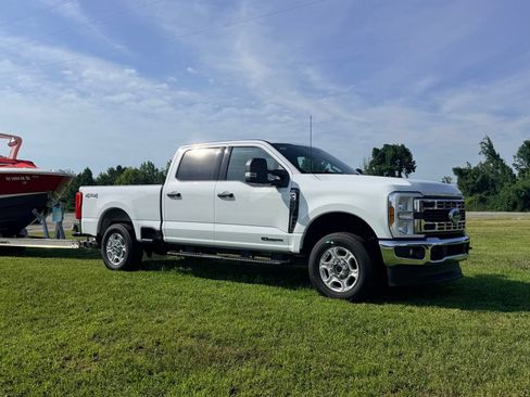 Used 2026 Ford F250 XLT AWD/4WD image 10