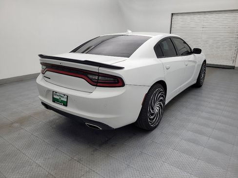 Used 2023 Dodge Charger SXT w/ Blacktop Package image 9