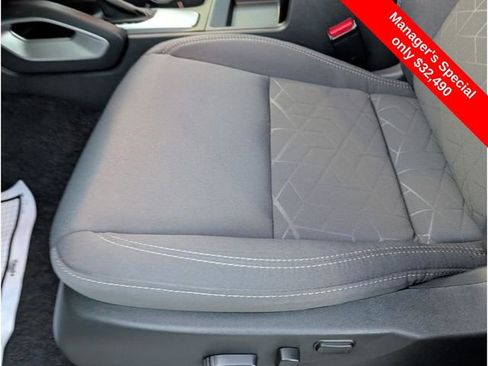 Certified 2025 Nissan Frontier SV image 24