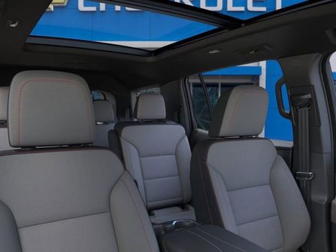 New 2026 Chevrolet Traverse LT w/ Sun and Wheel Package image 24