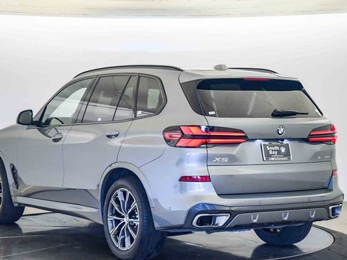 Used 2026 BMW X5 sDrive40i image 2