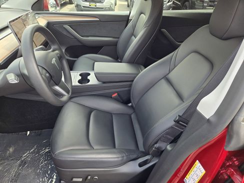 Used 2024 Tesla Model Y Long Range AWD/4WD image 15