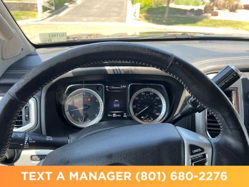 Used 2018 Nissan Titan PRO-4X w/ Pro-4x Utility Package AWD/4WD image 15