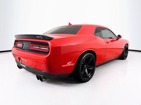 Used 2019 Dodge Challenger SRT Hellcat RWD image 5