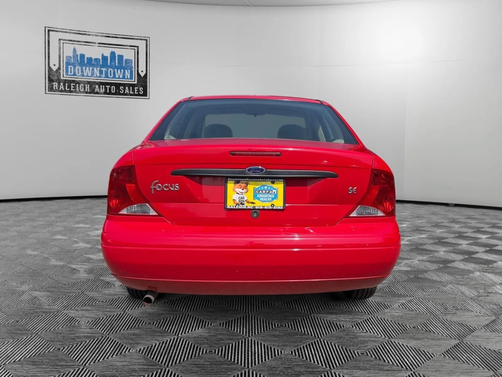 Used 2001 Ford Focus SE FWD image 7