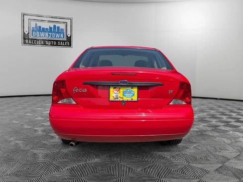 Used 2001 Ford Focus SE FWD image 7