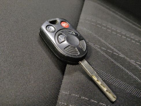 Used 2018 Ford Focus SEL image 32