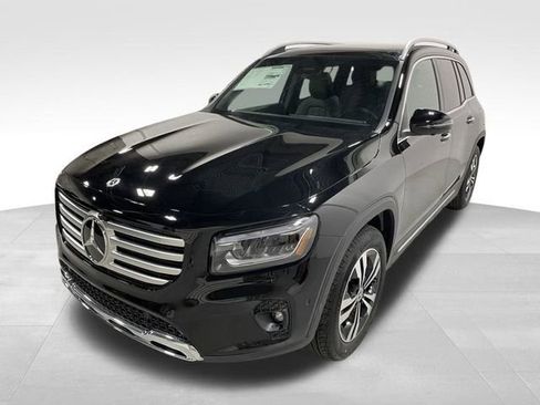 New 2025 Mercedes-Benz GLB 250 4MATIC image 4