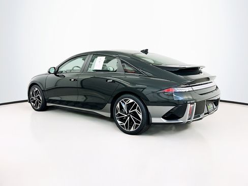 Used 2023 Hyundai Ioniq 6 SEL image 5