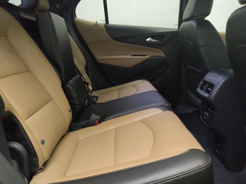 Used 2023 Chevrolet Equinox Premier AWD/4WD image 19