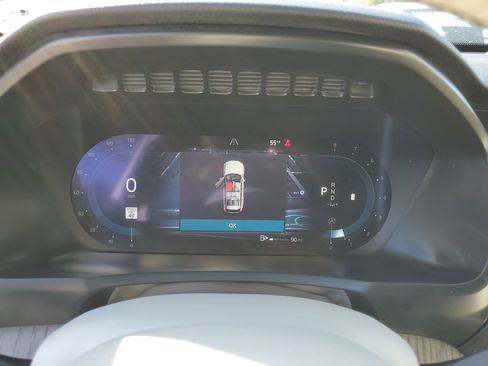 Used 2023 Volvo XC90 B5 Plus w/ Protection Package Premier image 18