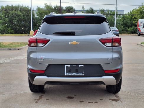Used 2023 Chevrolet TrailBlazer LT w/ Convenience Package AWD/4WD image 8