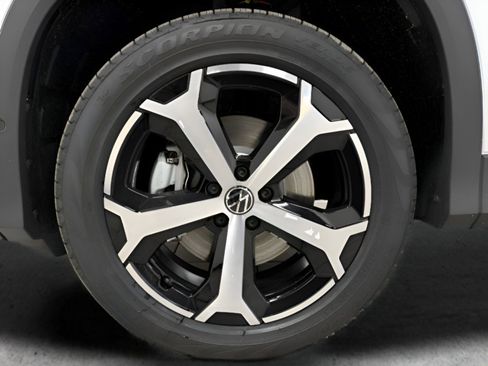 New 2026 Volkswagen Tiguan SE AWD/4WD image 26