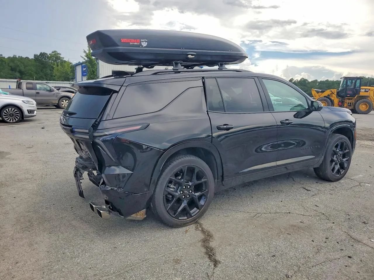 Used 2024 Chevrolet Traverse RS AWD/4WD image 3