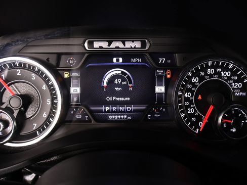 Used 2022 RAM 1500 Big Horn AWD/4WD image 4