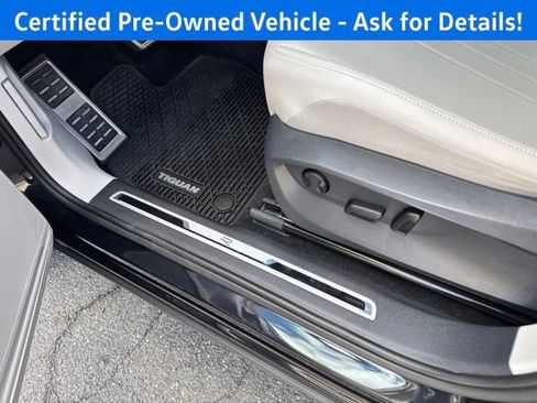 Certified 2024 Volkswagen Tiguan SE R-Line AWD/4WD image 29