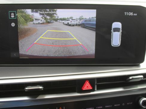 Certified 2025 Kia Sorento S FWD image 51