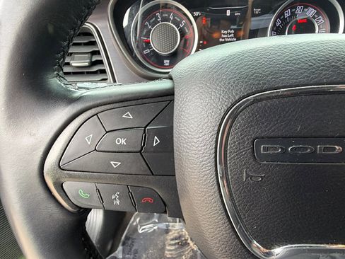 Used 2015 Dodge Challenger R/T w/ Quick Order Package 22B R/T image 27