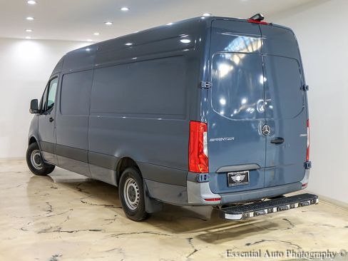 Used 2021 Mercedes-Benz Sprinter 2500 image 6