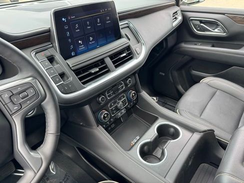 Certified 2024 Chevrolet Suburban Premier w/ Premium Package AWD/4WD image 20