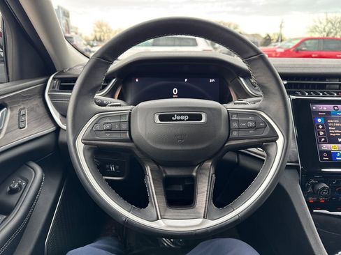 Certified 2022 Jeep Grand Cherokee L Limited image 17