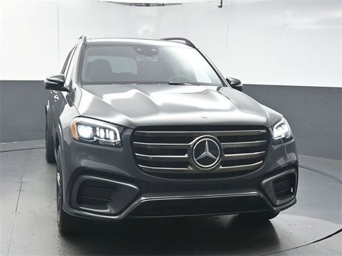 New 2026 Mercedes-Benz GLS 450 4MATIC image 3