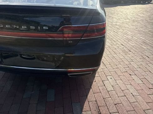 Used 2021 Genesis G90 5.0 Ultimate RWD image 12