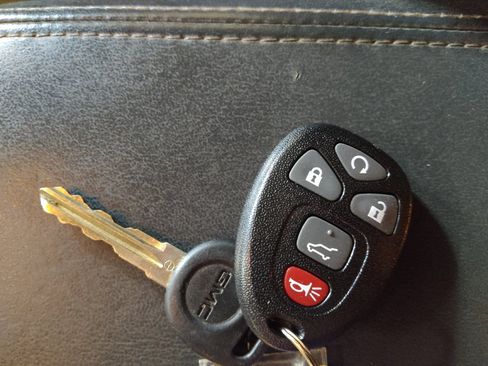 Used 2014 GMC Acadia SLT FWD image 32