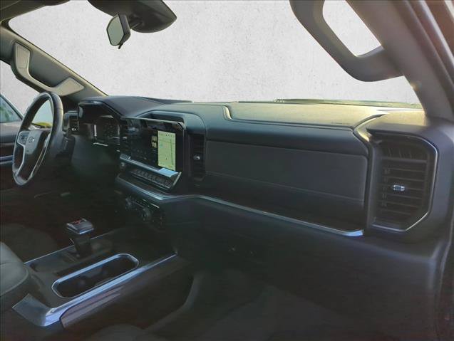 Used 2022 Chevrolet Silverado 1500 RST w/ Redline Edition AWD/4WD image 26