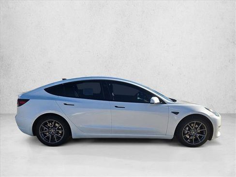 Used 2019 Tesla Model 3 Long Range image 4