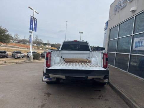 Used 2023 Ford F350 Lariat w/ FX4 Off-Road Package image 7