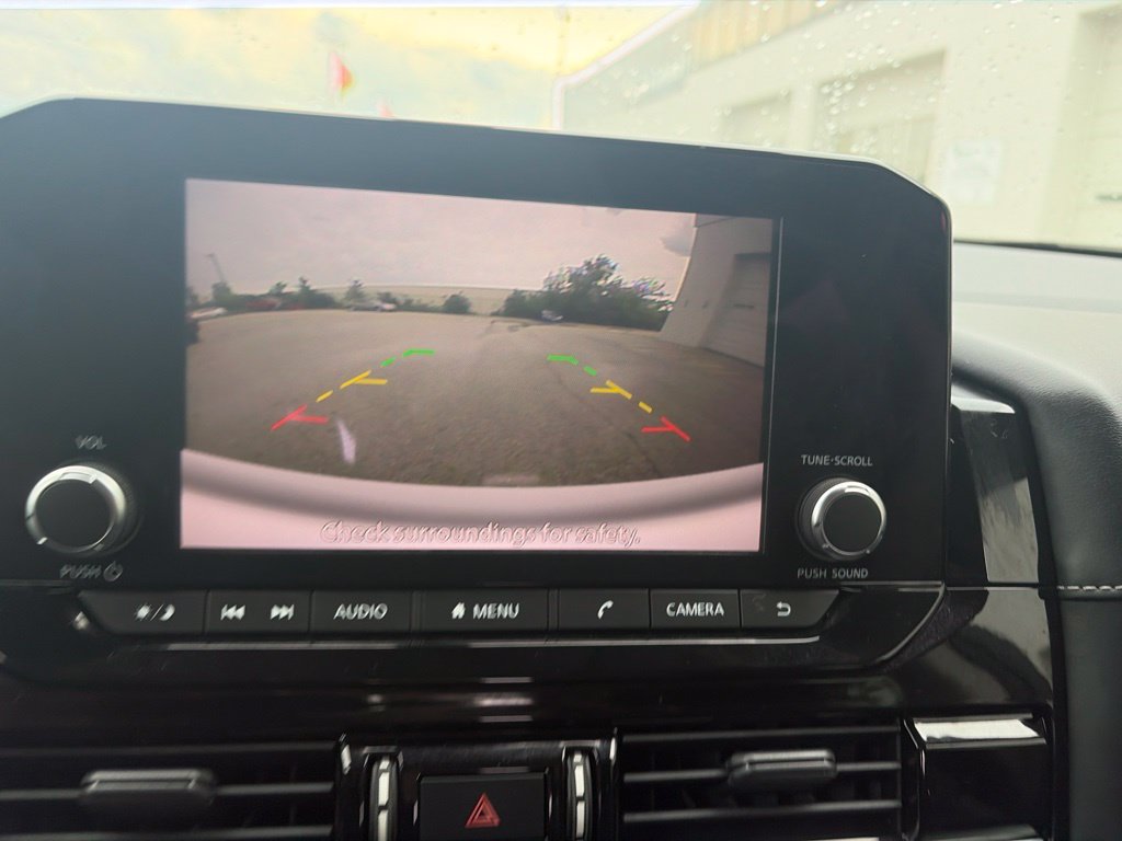 Used 2022 Nissan Pathfinder SV FWD image 26